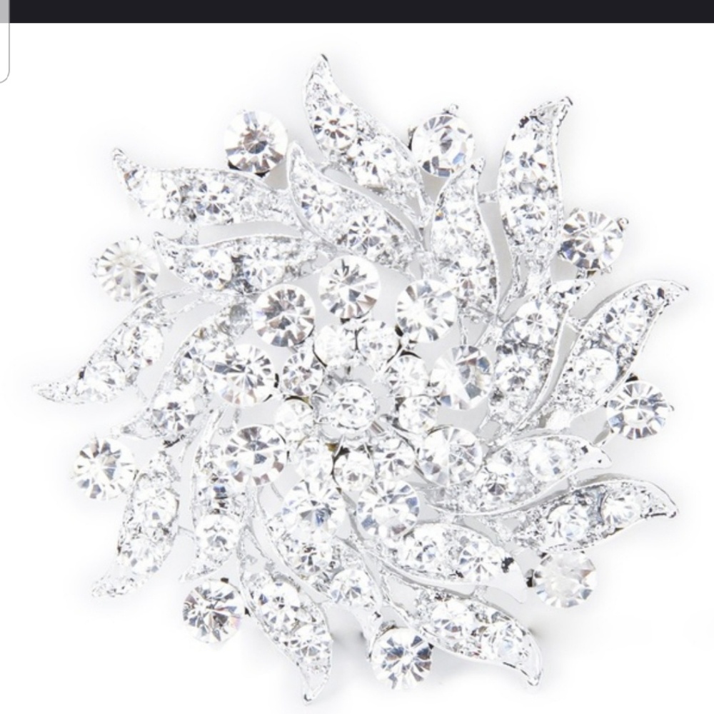 Rhinestone Brooch Pin Silver